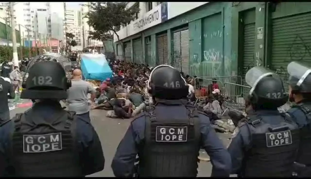 Polícia de SP faz operação na Cracolândia neste domingo