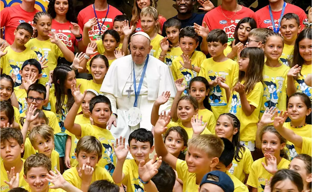 Holy Father offers ‘grandfatherly’ wisdom to youngsters