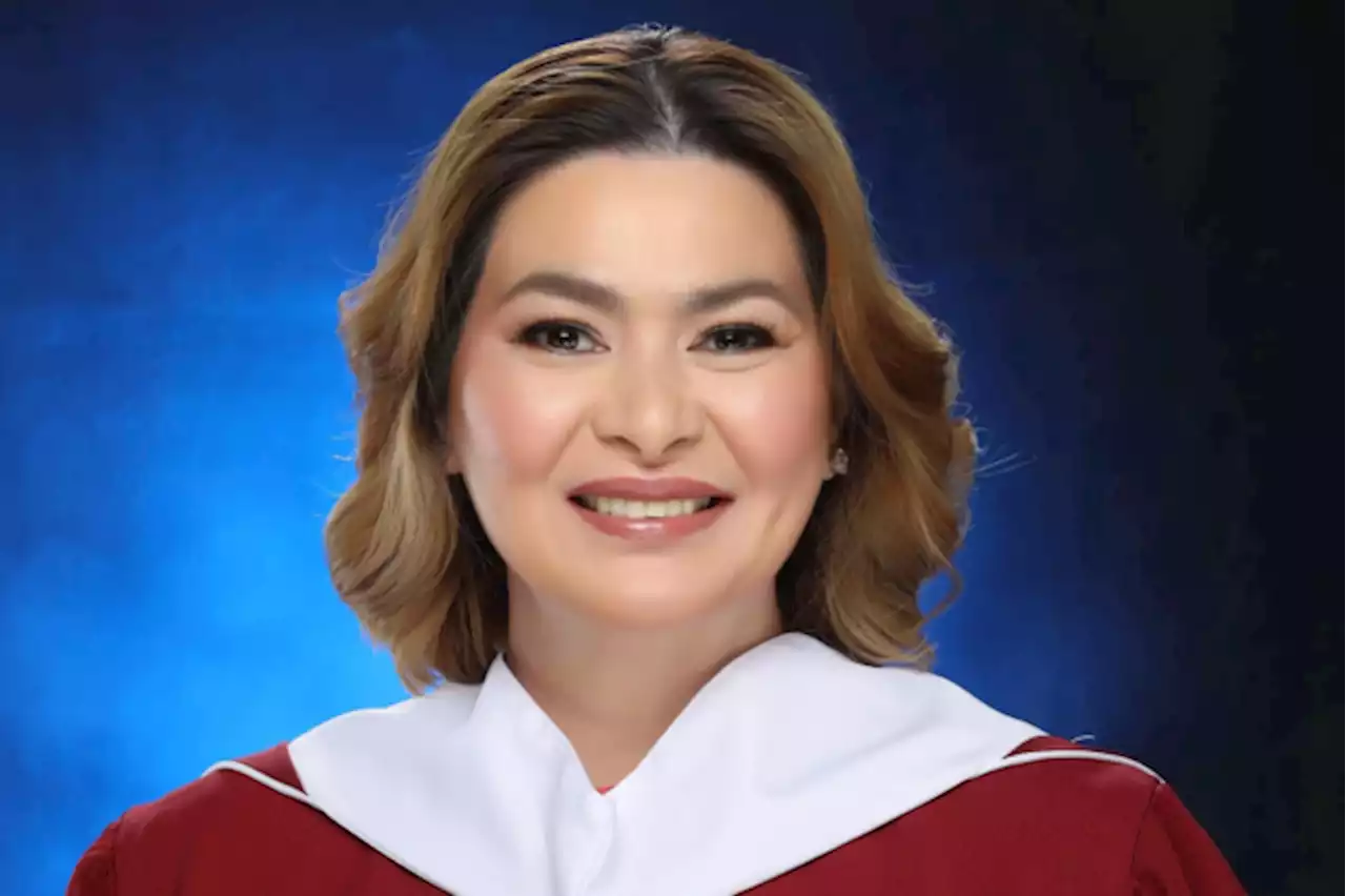 Aiko Melendez earns Communication Arts degree from Philippine Women’s University at 47