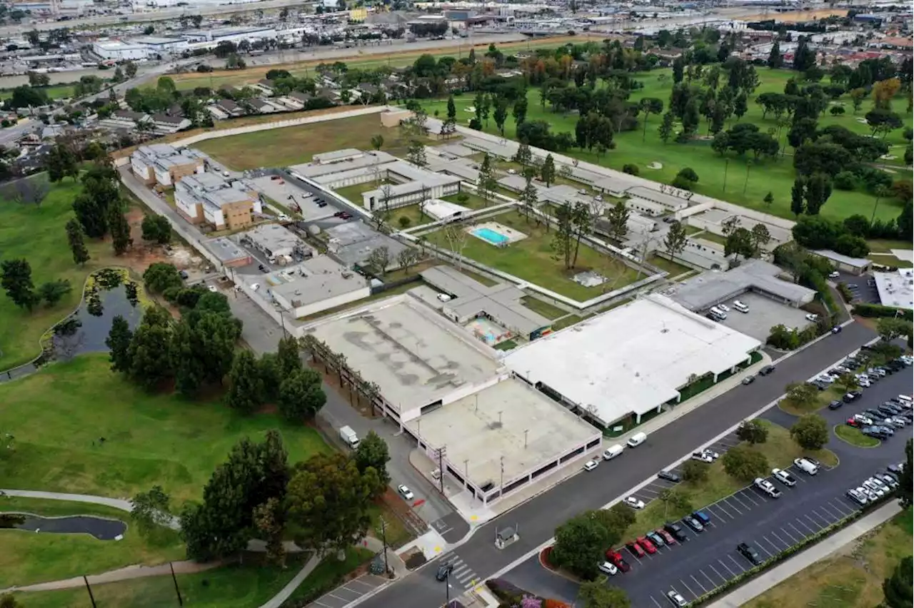 Teen recaptured after escaping from Los Padrinos Juvenile Hall during brawl with staff