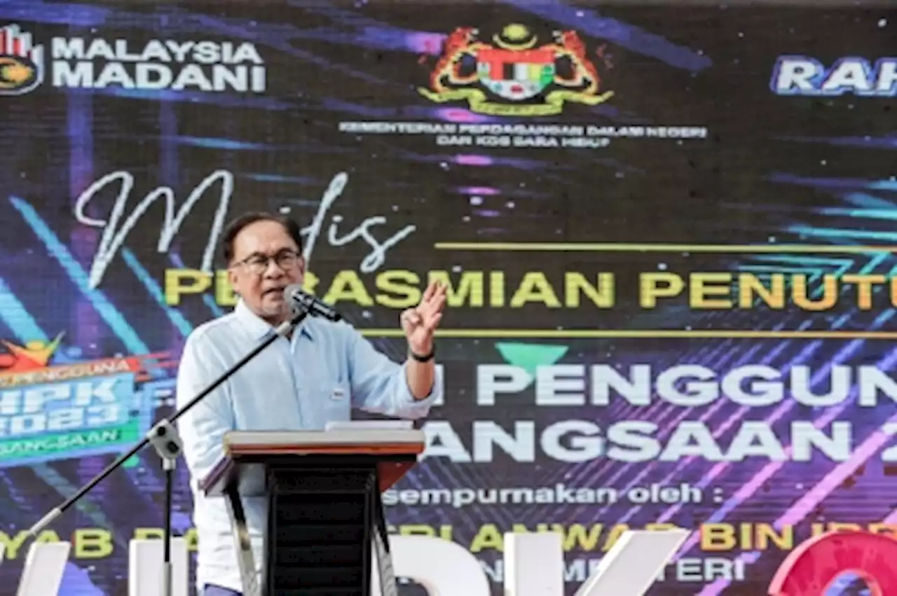 PM names Armizan as interim domestic trade and cost of living minister