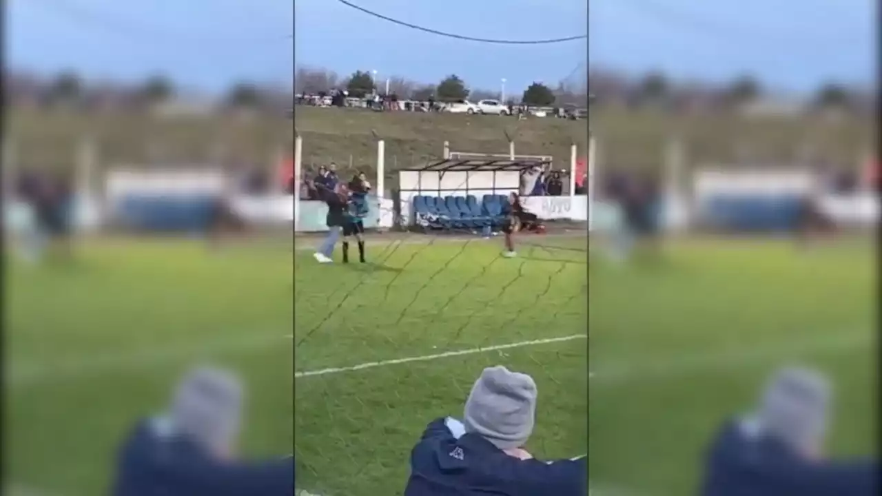 VIDEO: Salvaje agresión a un árbitro en un partido del fútbol amateur de Entre Ríos