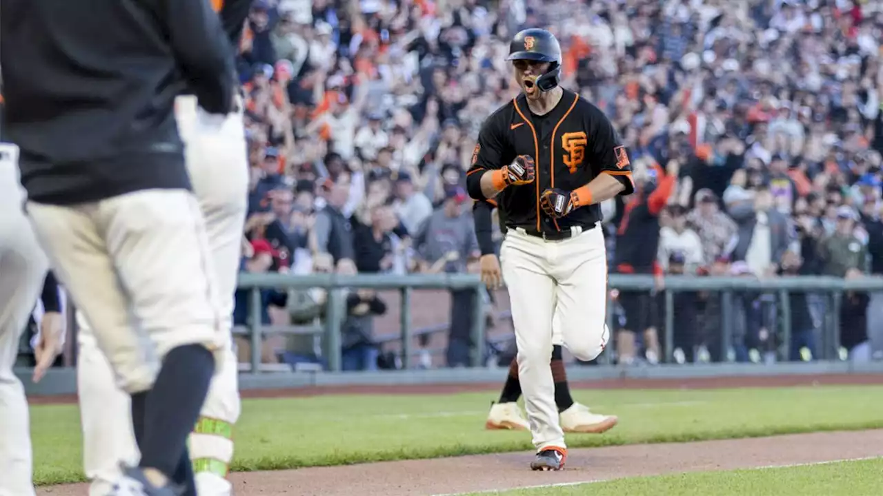 Davis stuns Jansen, offers Giants release in win vs. Red Sox