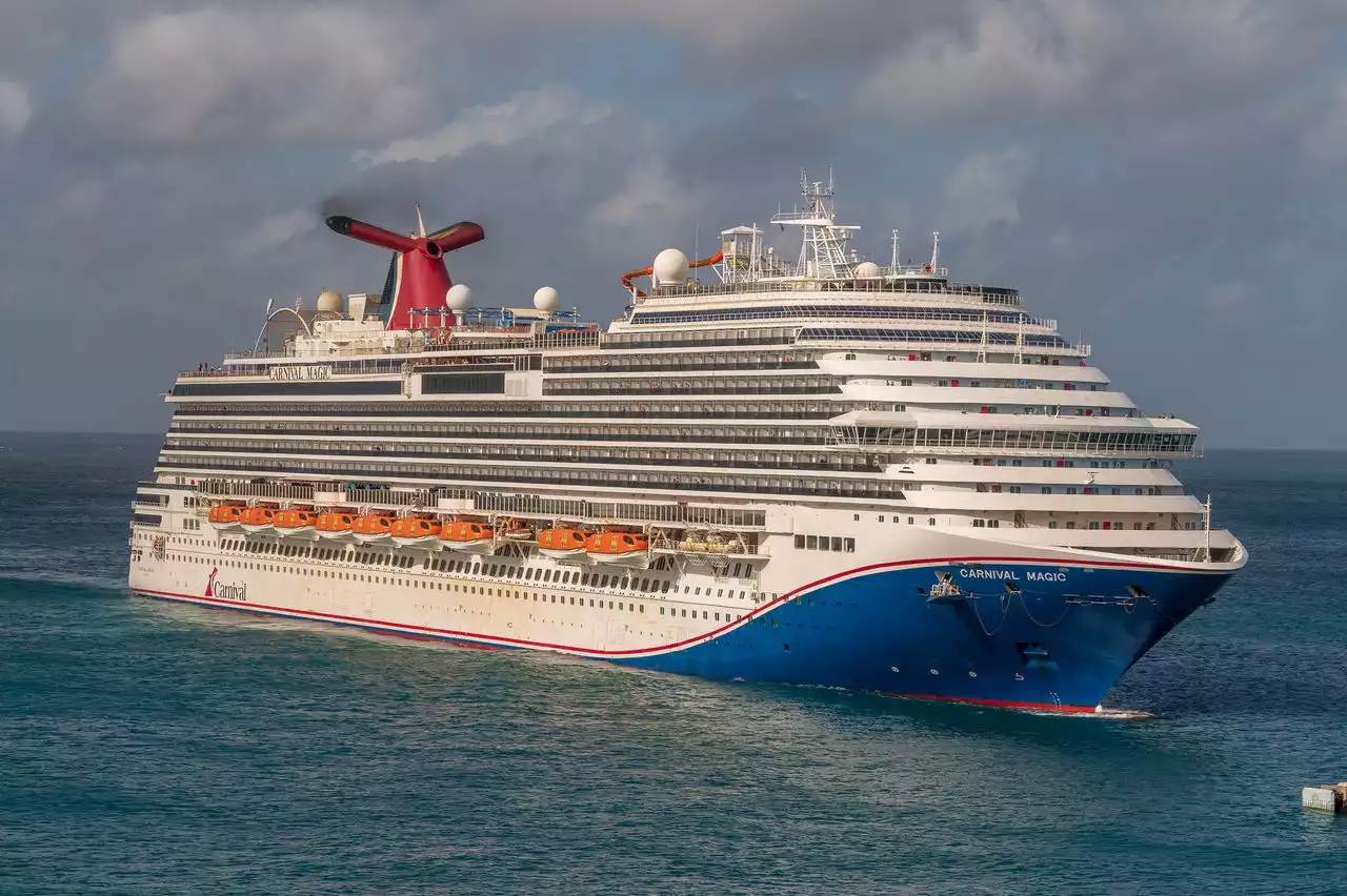 Heart attack aboard Carnival cruise raises questions about ‘deaths on the high seas’ law