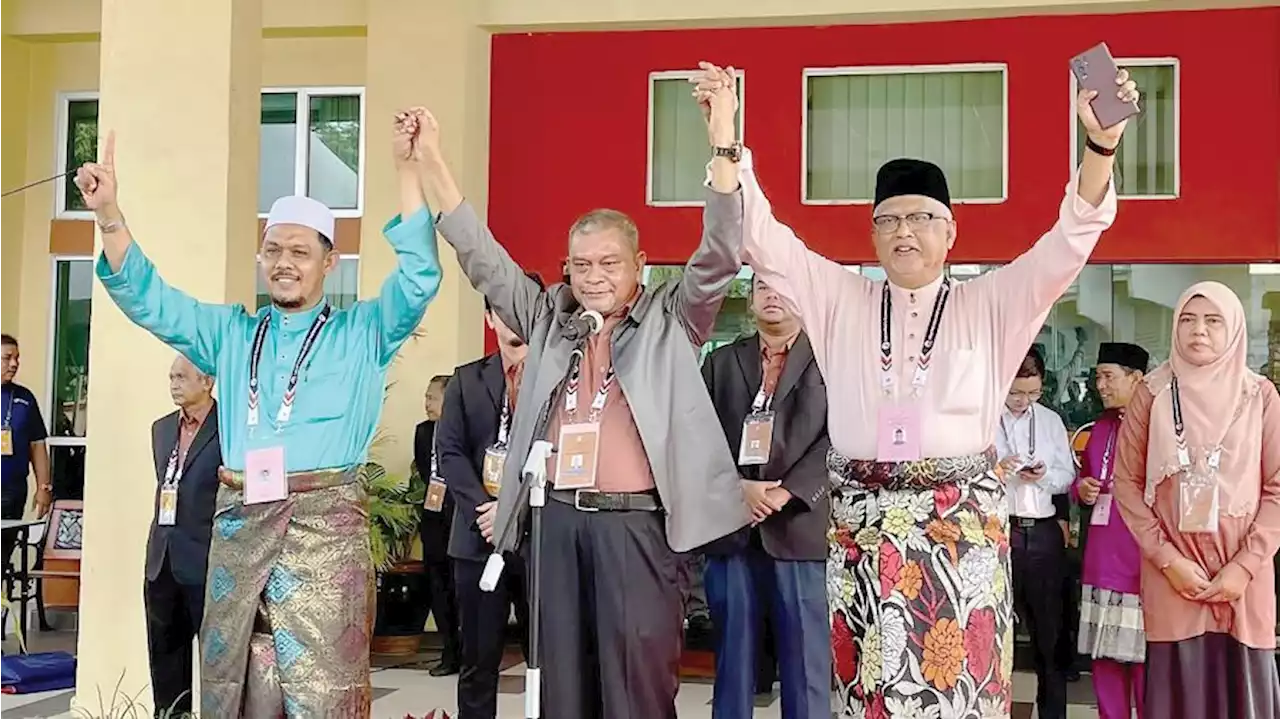 Mahfuz, Radhi Mat Din bertembung lagi