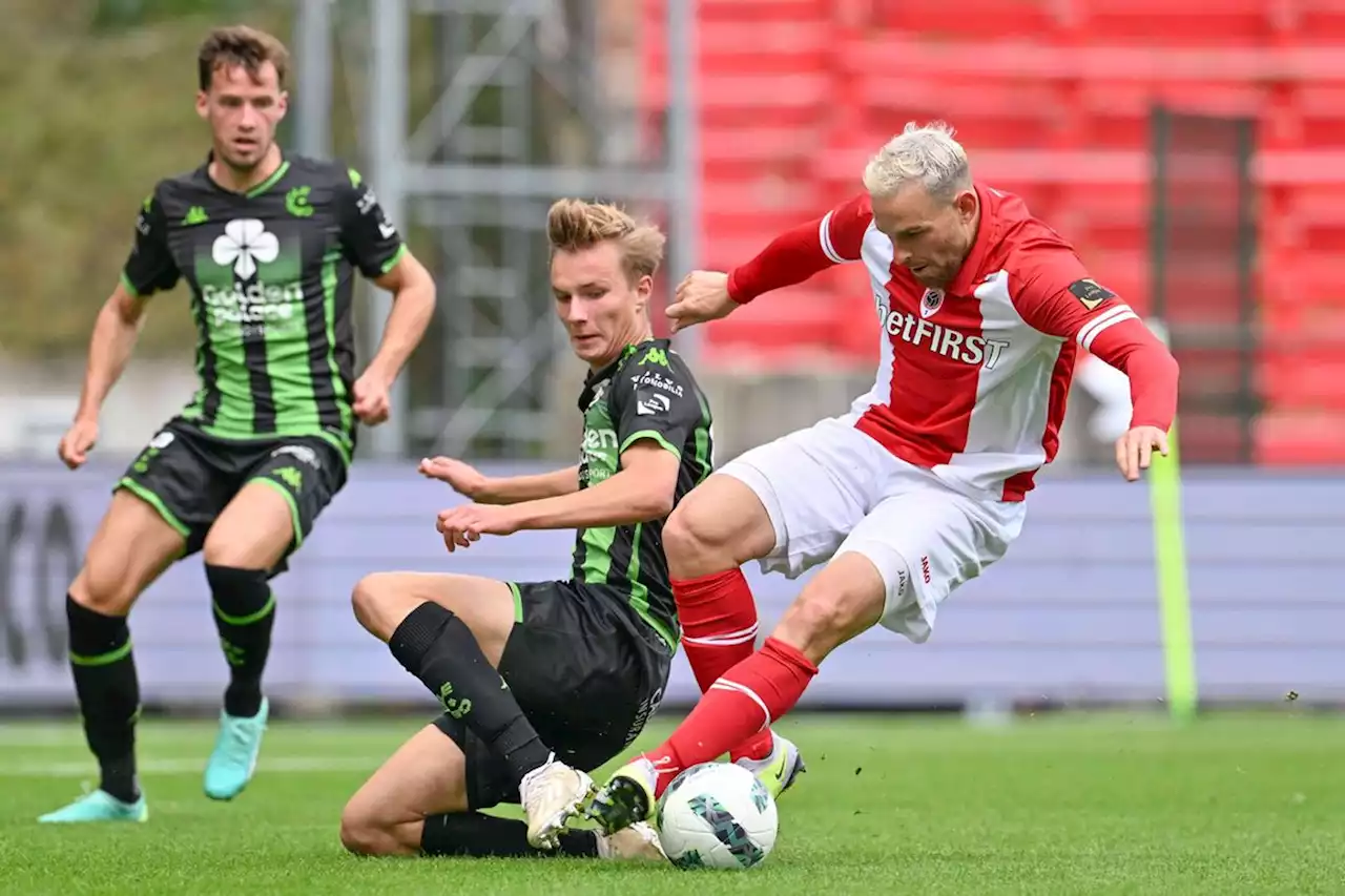 Eigen goal helpt Antwerp en Van Bommel aan goede start