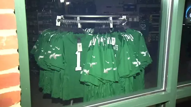 Fans tailgate for launch of Eagles throwback Kelly green jerseys