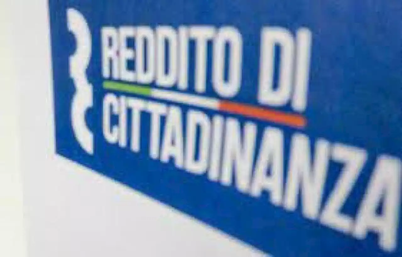 Perde il Reddito e minaccia di dare fuoco alla stanza del sindaco - Notizie - Ansa.it