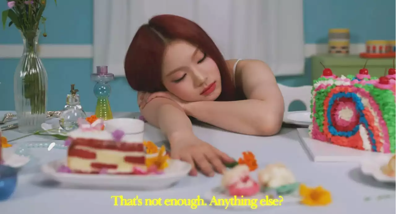 Isa falls in love at first cake bite in trailer film for STAYC's 'TEENFRESH' comeback | allkpop