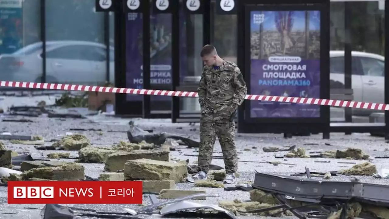 우크라이나 전쟁: 젤렌스키, 모스크바 무인기 공격 뒤 '러시아로 전쟁터 옮겨갈 것' - BBC News 코리아