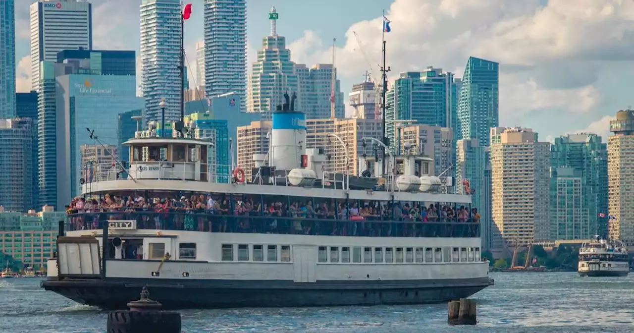 Brutal lineups for Toronto Island ferries expected to continue as new fleet delayed