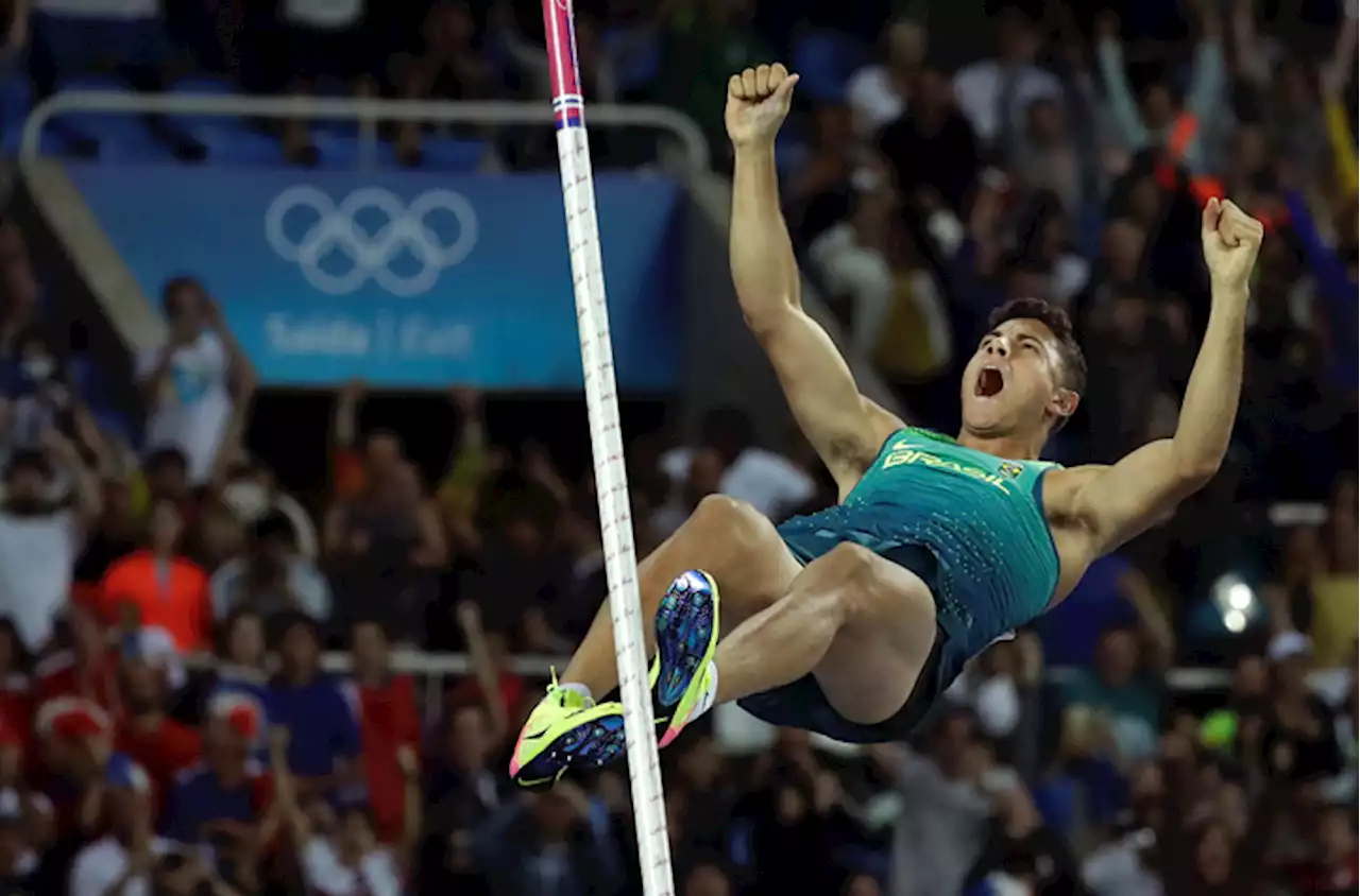 Former Olympic pole vault champion Thiago Braz suspended for positive doping test | The Associated Press