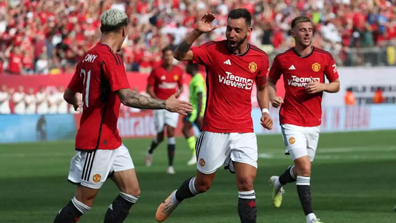 Adidas signs $1.2 billion partnership with Manchester United | CNN Business