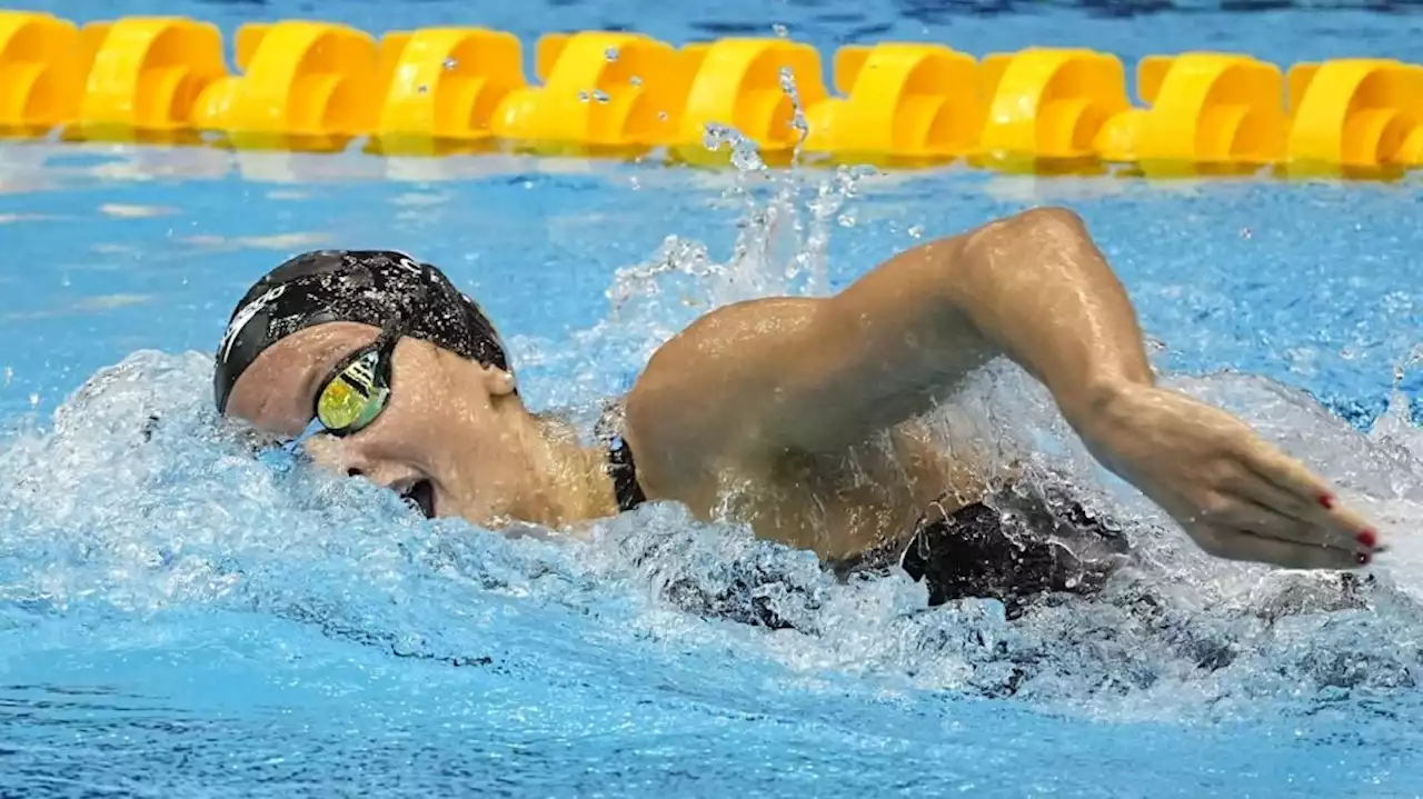 Canada's Summer McIntosh, 16, gets 2nd gold medal at swimming worlds in Japan