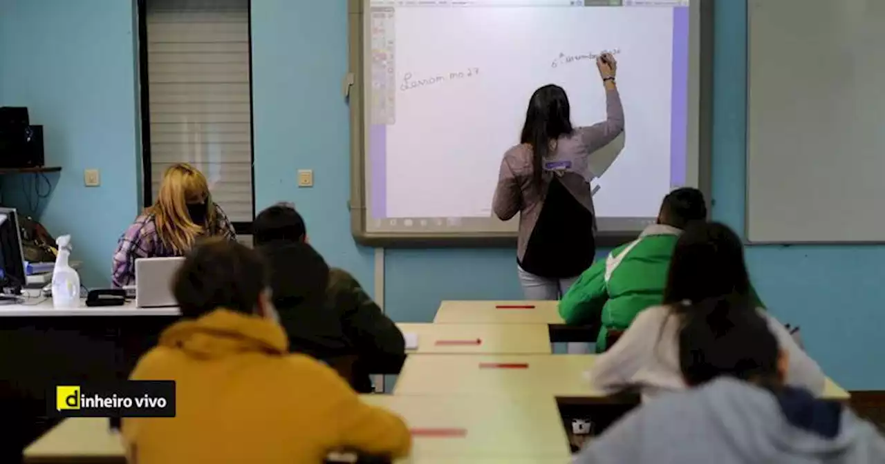 Inquérito revela docentes sobrecarregados com burocracia e preocupados com progressão