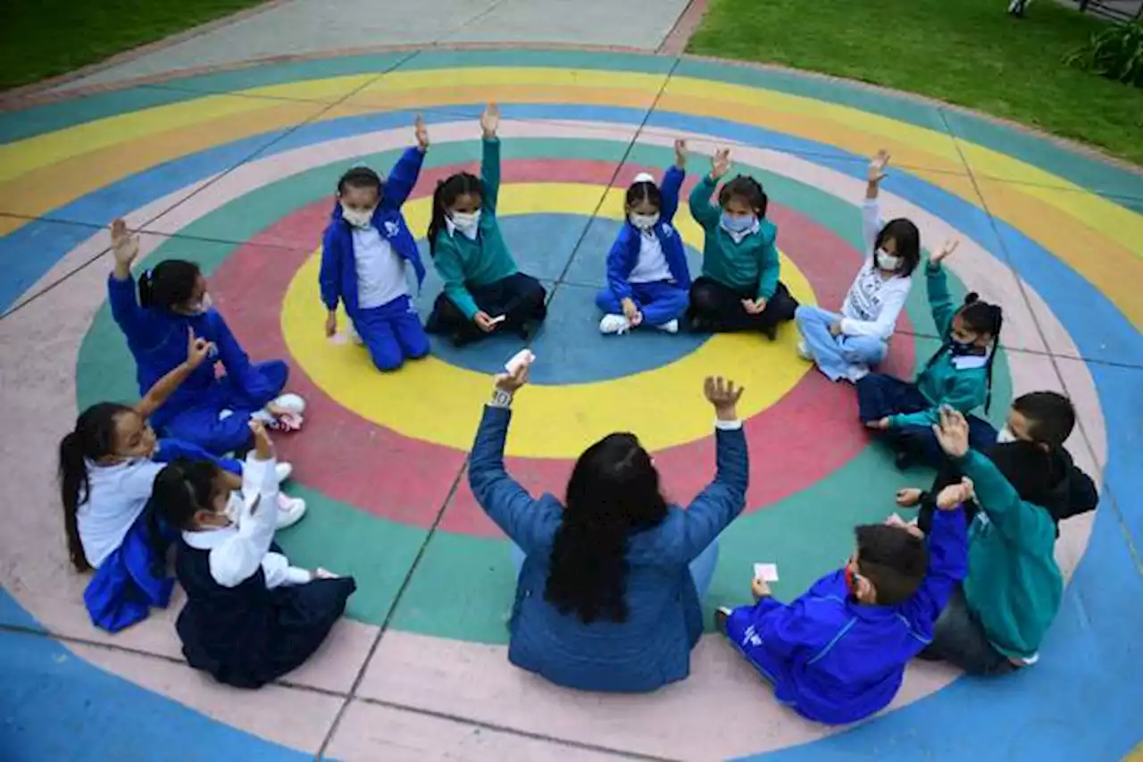 Colegios en Bogotá implementan educación socioemocional para combatir el bullying