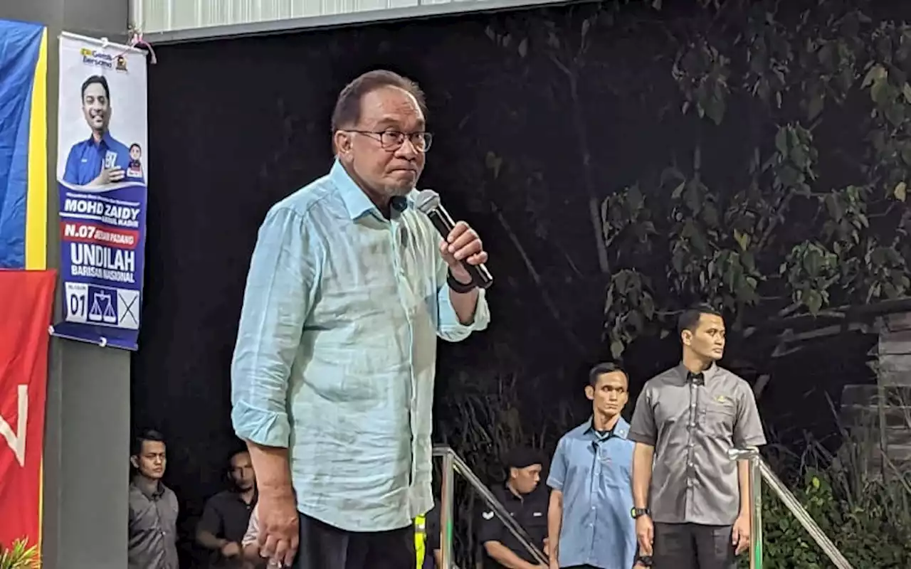 Anwar confirms meeting with MIC leaders