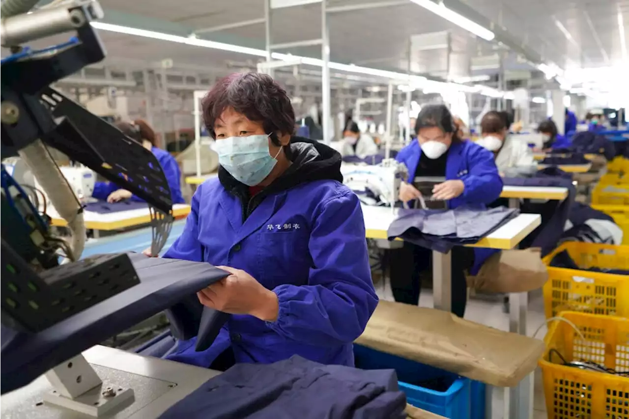 China’s factory activity shrinks for 4th straight month