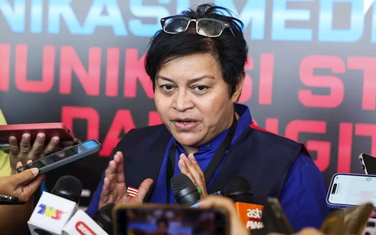 Why didn’t PAS raise bribery issue when in govt, says Azalina