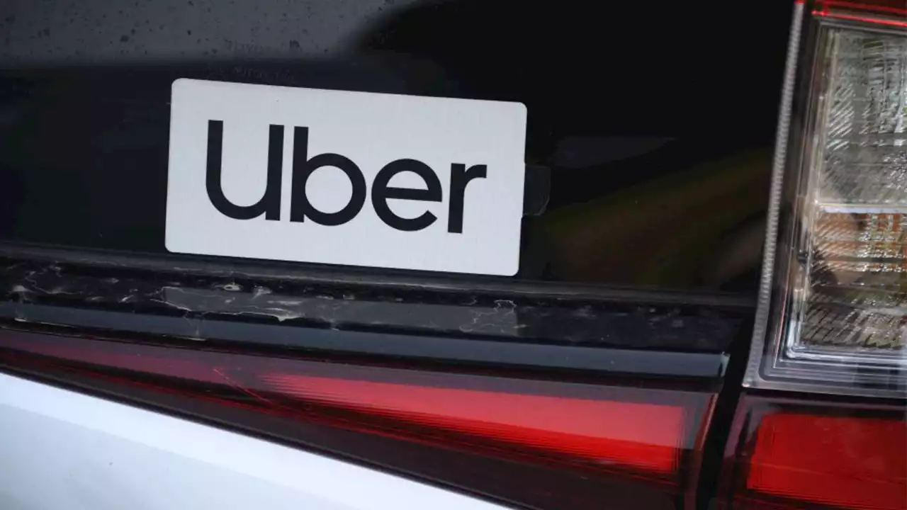 Uber driver in Los Angeles stabbed couple over vomit in car's back seat, new lawsuit says