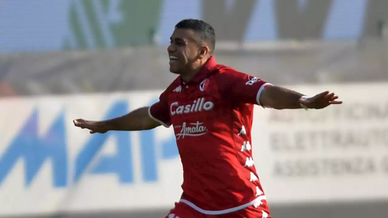 Bari, il rebus Cheddira: vola in Serie A o rimane?