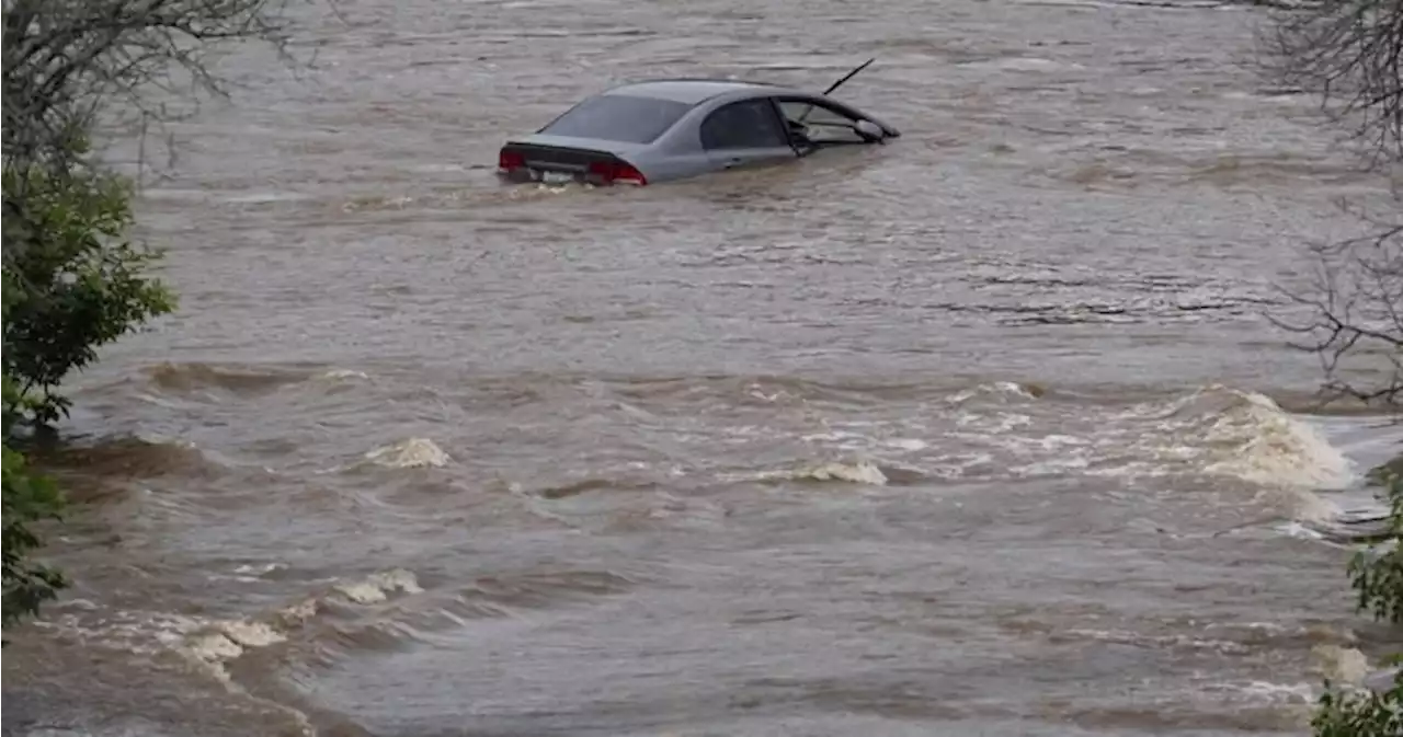 N.S. floods: Search for missing youth temporarily suspended due to dangerous conditions | Globalnews.ca