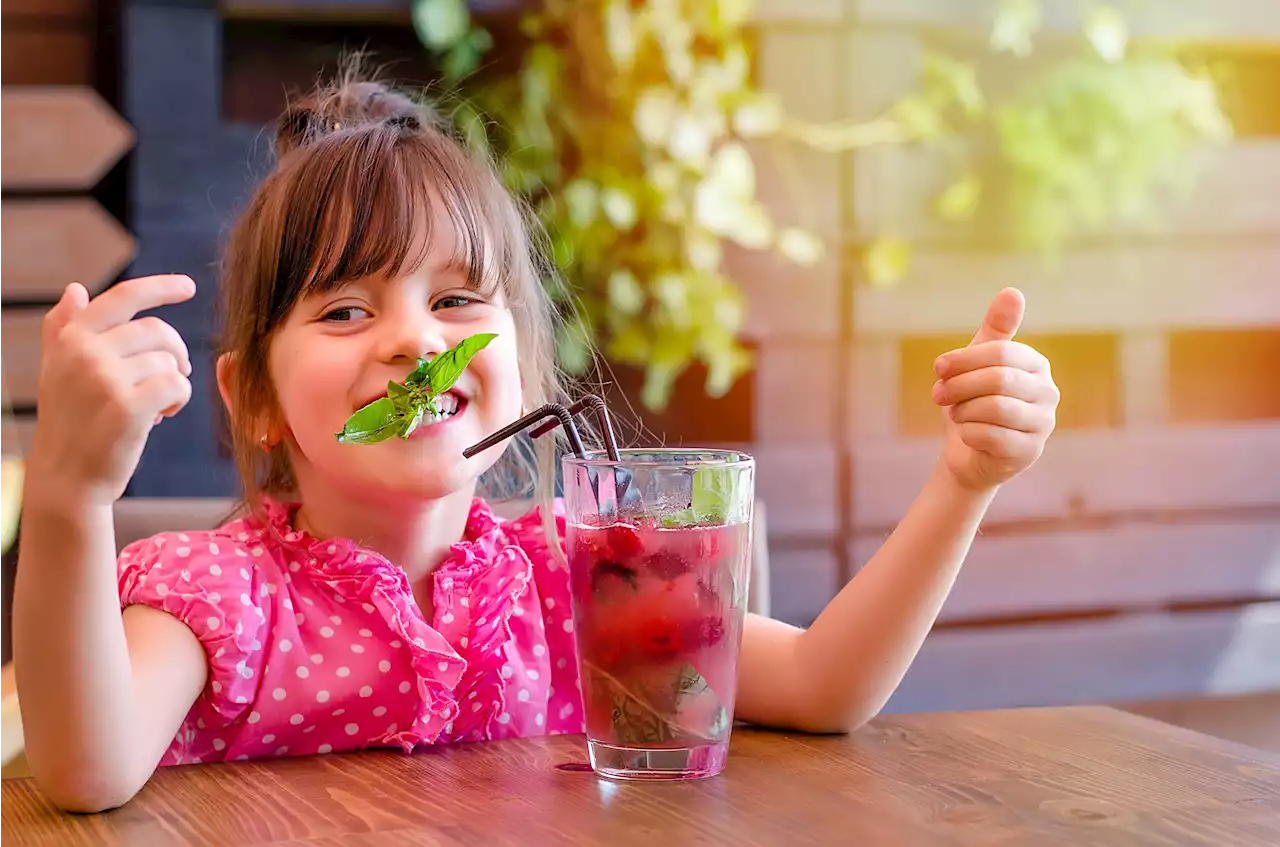 Alkoholfreies Bier, Sekt und Wein: Dürfen schon Kinder so etwas trinken?