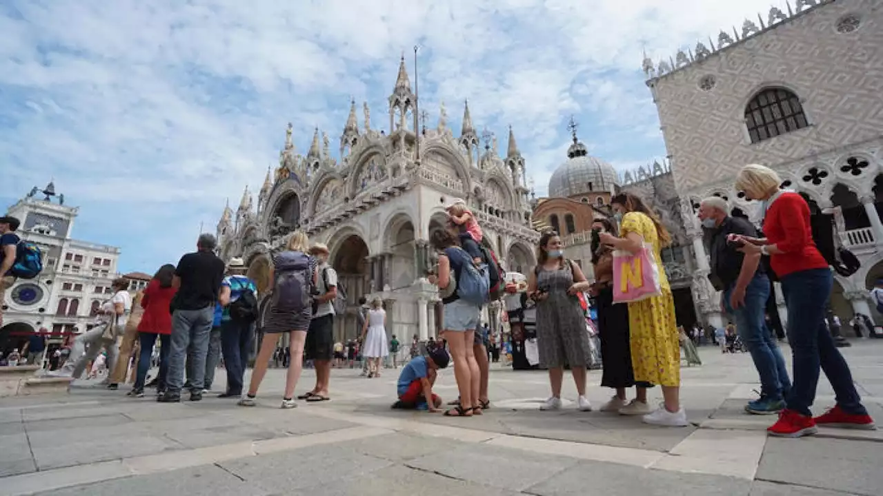 Allarme dell'Unesco: 'Inserire Venezia tra i patrimoni in pericolo'