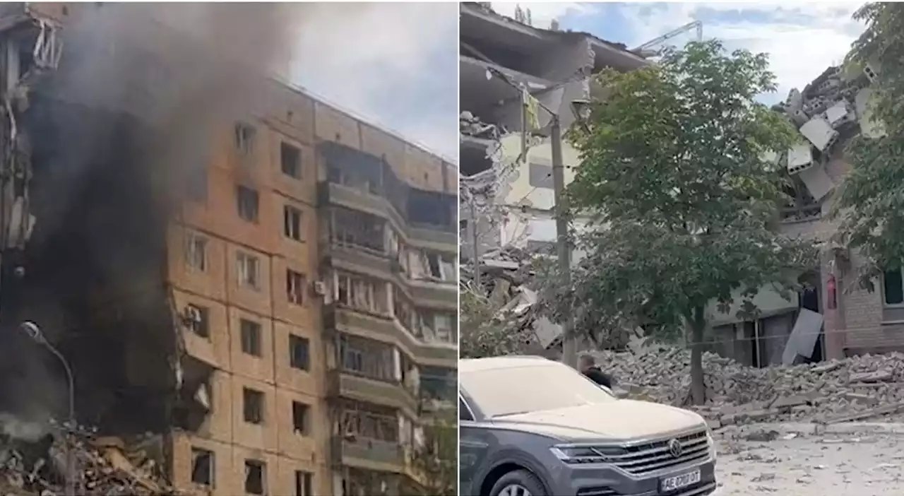 Guerra Ucraina-Russia, ultime notizie in tempo reale. Missili sulla città di Zelensky: un morto e 10 feriti. Colpiti edifici residenziali, persone sotto le macerie