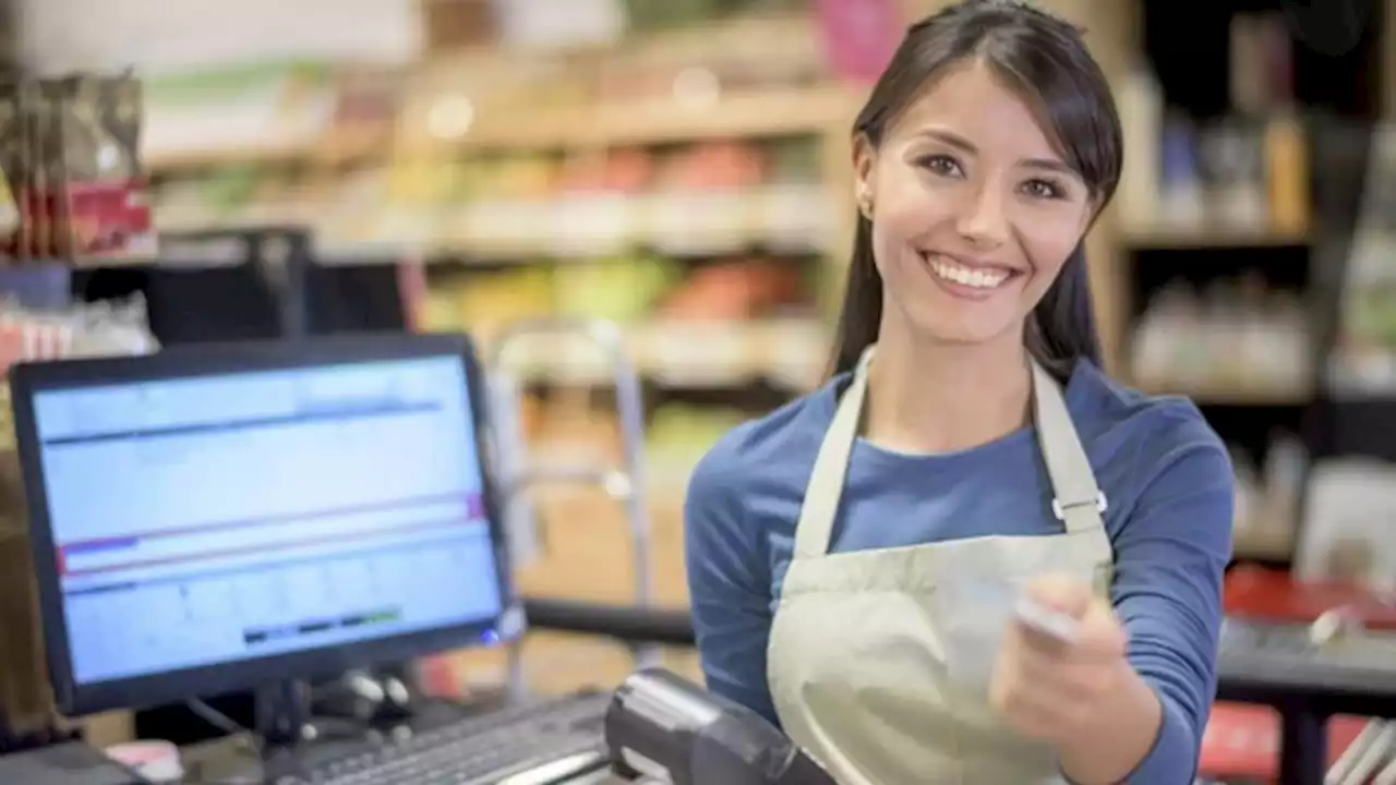 Cuánto gana una cajera de supermercado en Argentina 2023