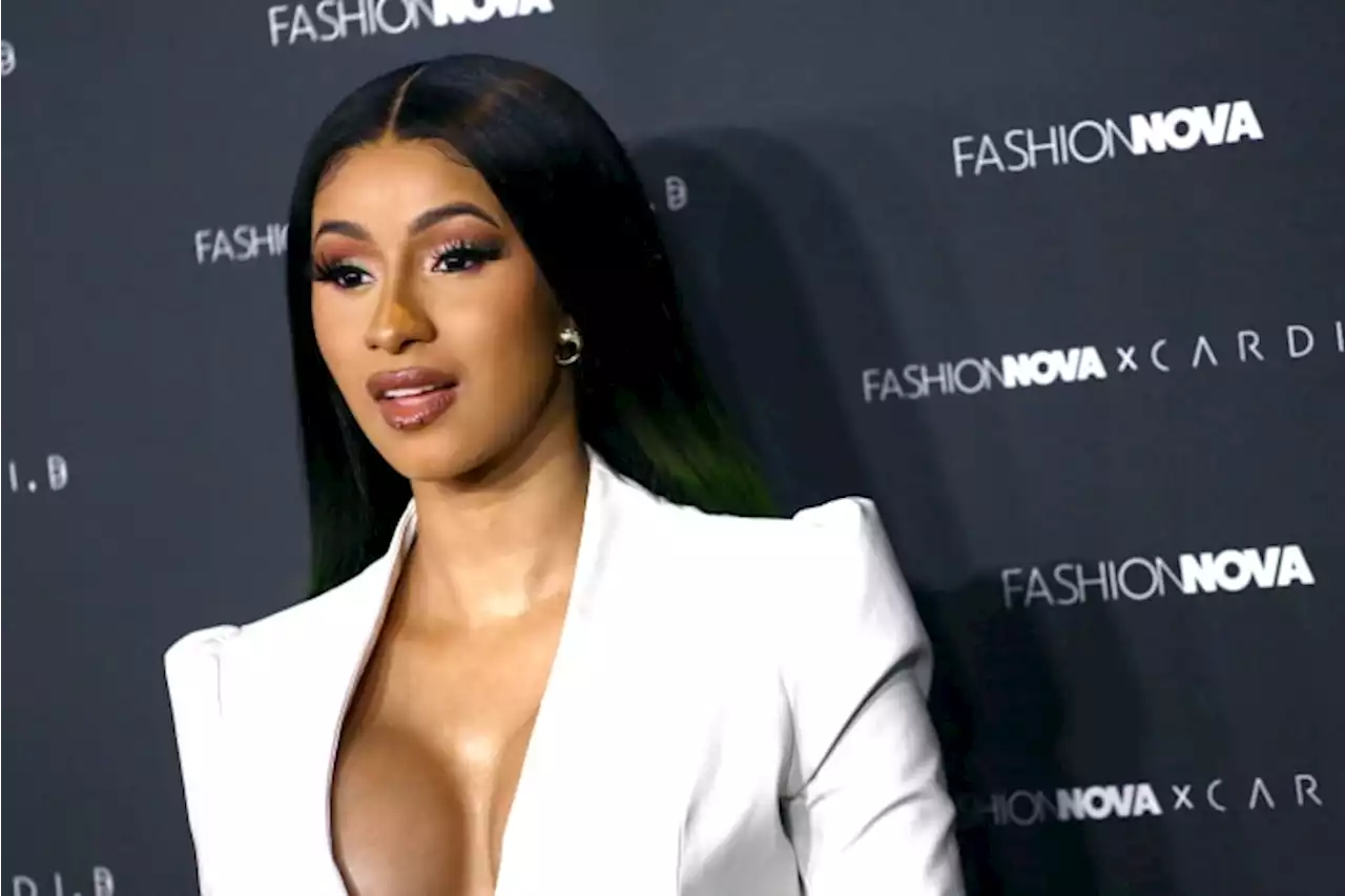 Viral video shows Cardi B throwing microphone at fan who drenched her with drink during concert