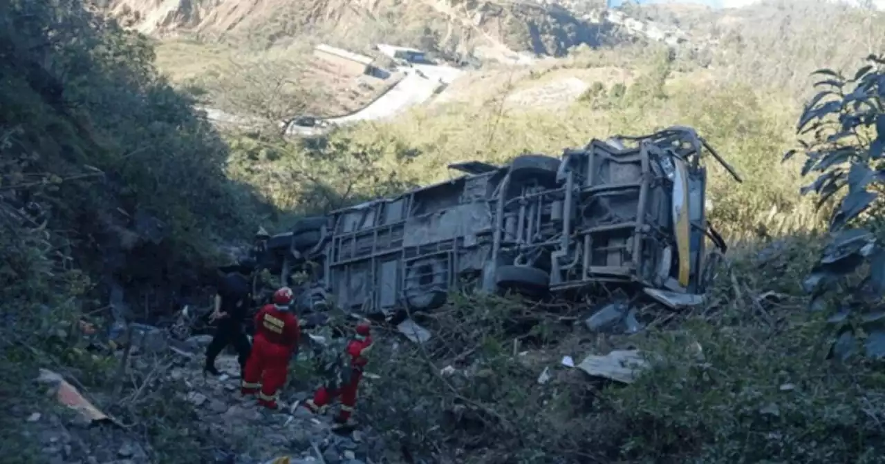 Trágico accidente en Perú: 'despiste' de conductor dejó 10 muertos