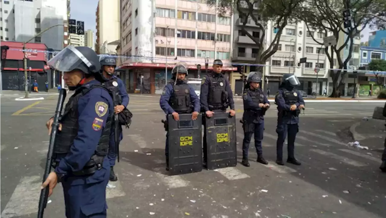 Polícia prende 15 em operação na Cracolândia