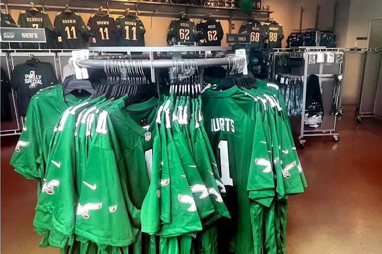 Here’s when the Eagles will debut their new kelly green jerseys this season