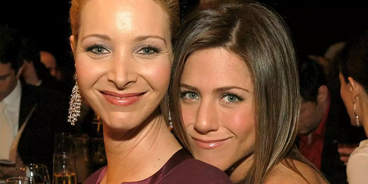 Jennifer Aniston just shared the sweetest throwback photos for Lisa Kudrow's birthday