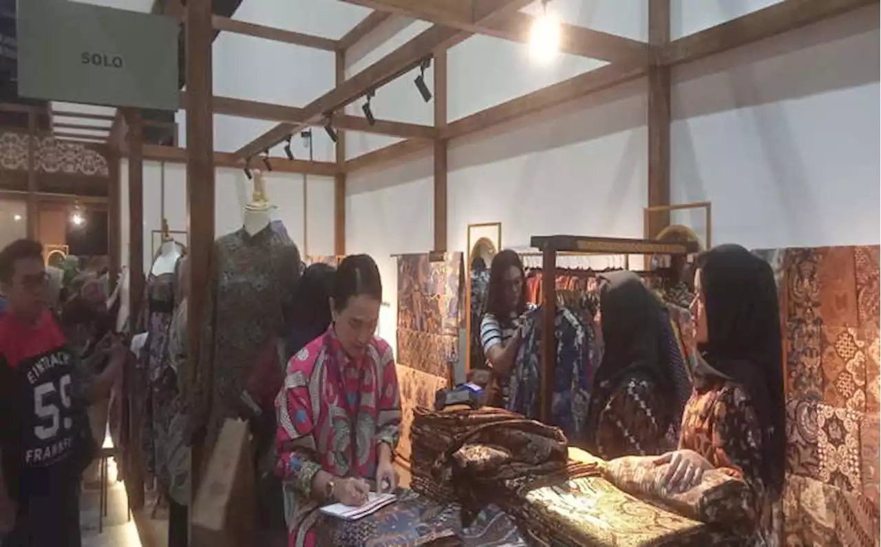 Sudah Enam Kali Ikut Pameran KKI, Ini Cerita Menarik Batik Dwi Hadi Solo