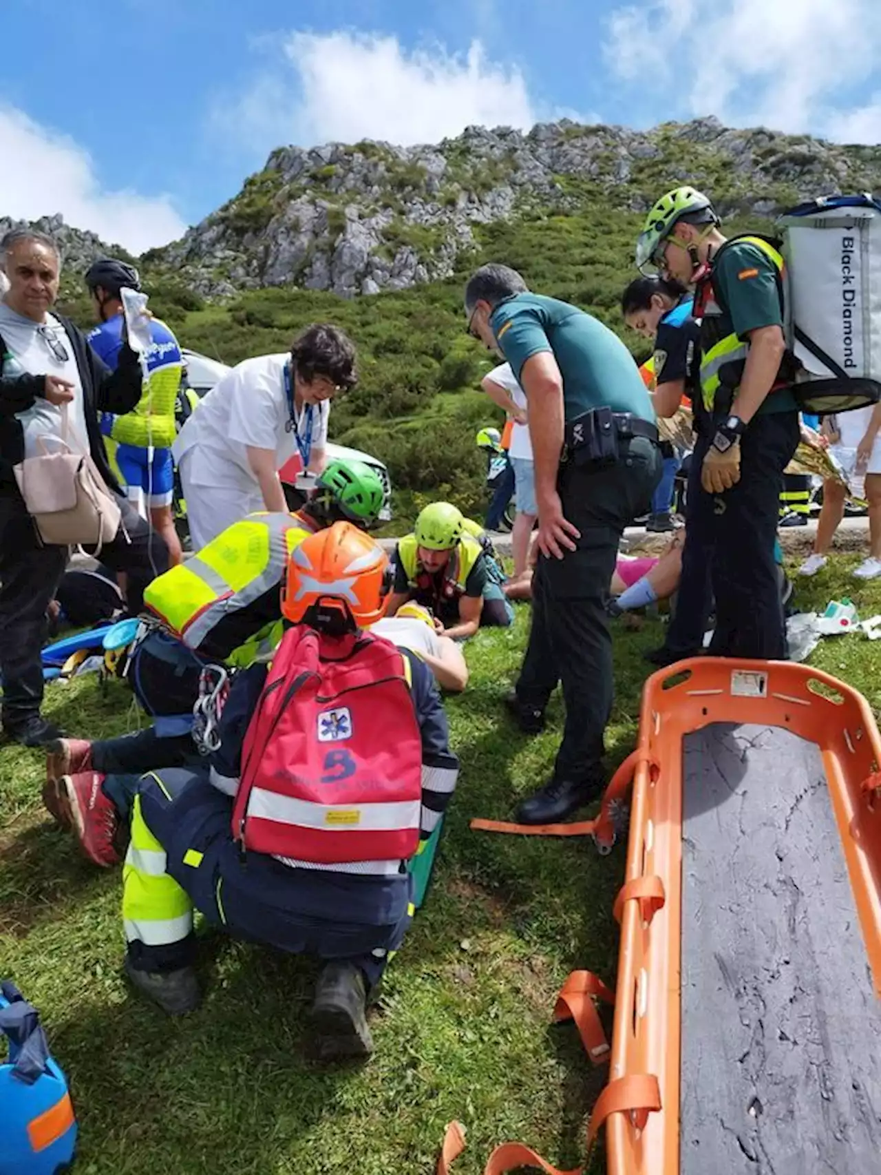 Several injured when tourist bus plunges off mountain road in north Spain