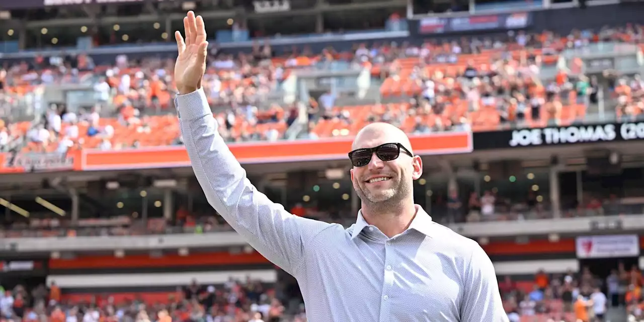 Joe Thomas' Hall of Fame moment was always a sure thing: 'That guy is a complete legend'