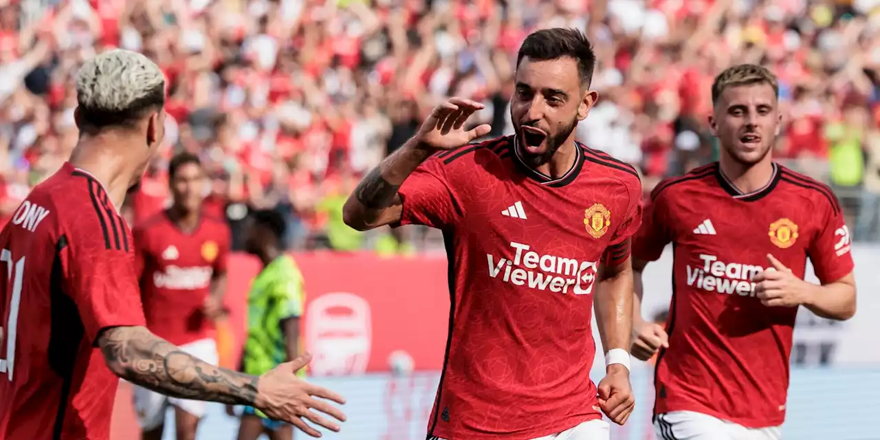 Manchester United, da Adidas follia sponsor: un miliardo di euro!