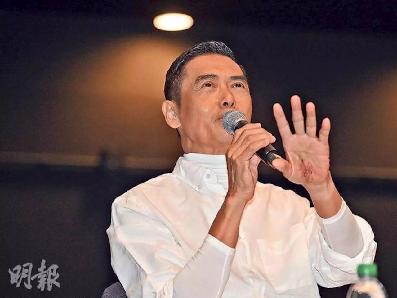 Chow Yun Fat attends symposium despite injuries