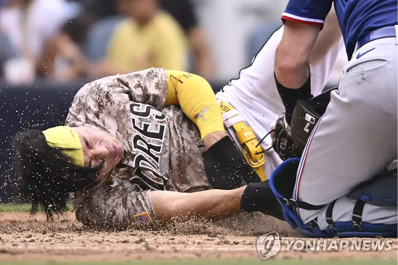 김하성 '뼈엔 이상 없어…내일 상태 좋아지면 바로 뛸 생각' | 연합뉴스