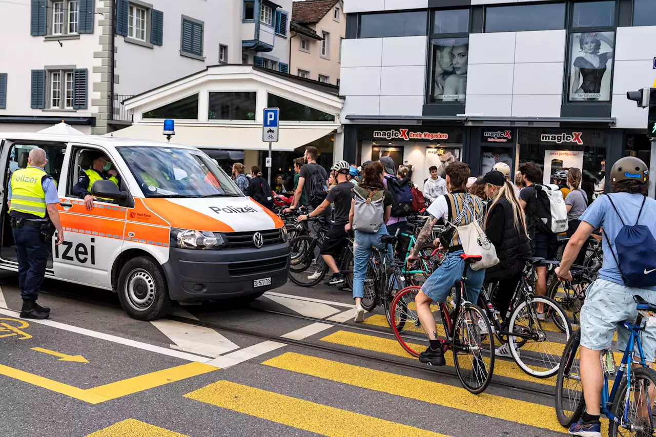 Zürich: «Vernichtendes Urteil für Stadtrat» – Critical Mass braucht eine Bewilligung