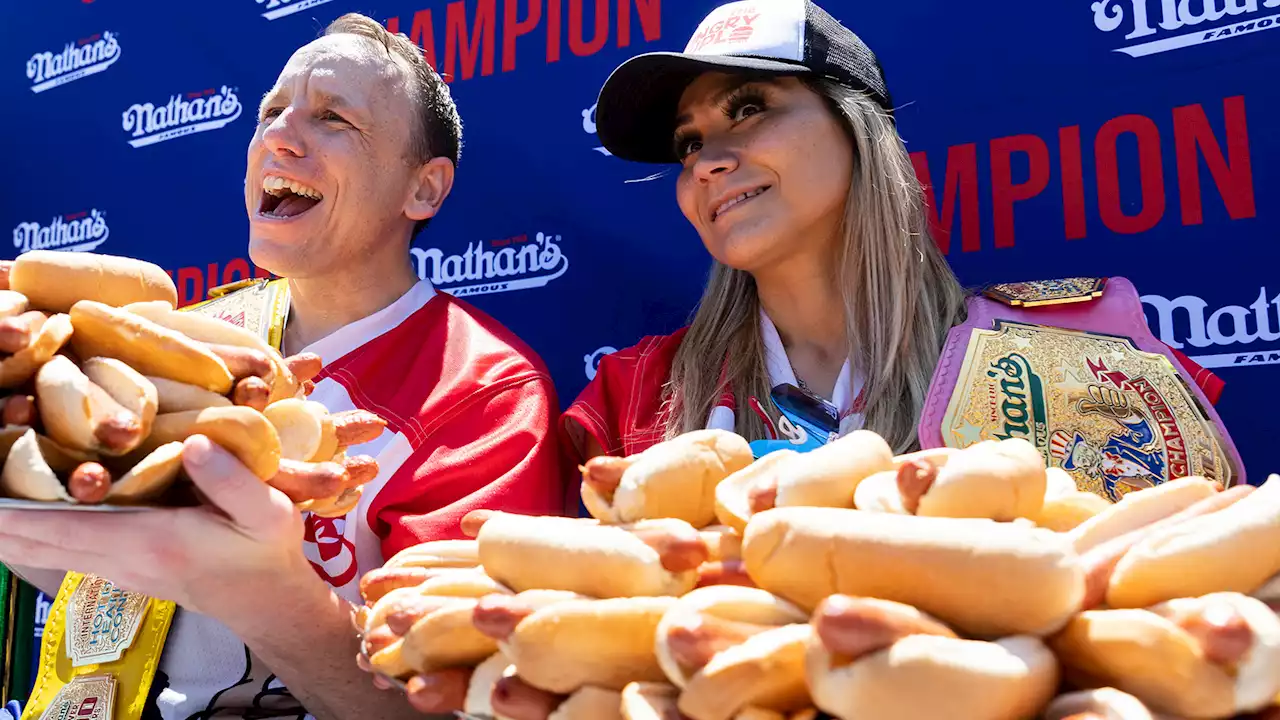 Nathan's Hot Dog Eating Contest: Reigning champs Chestnut, Sudo eat their way to victory