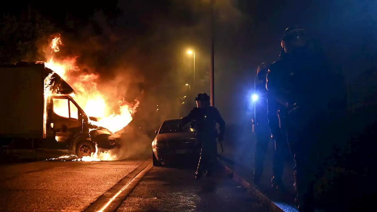 Après la mort de Nahel, la semaine où la France s'est embrasée