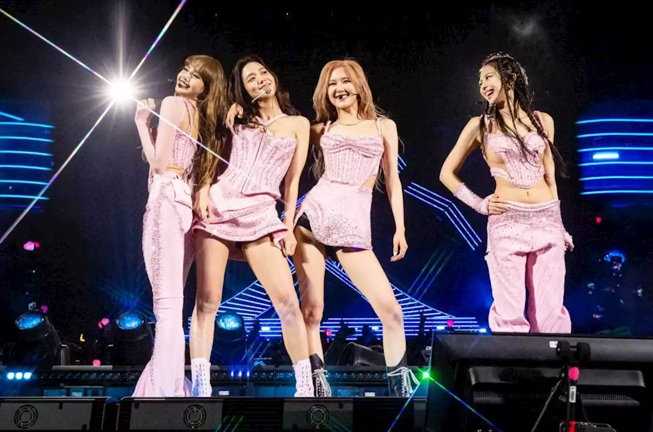 Ariana Grande, Drake, Halsey & More: 25 of BLACKPINK’s Most Famous Fans