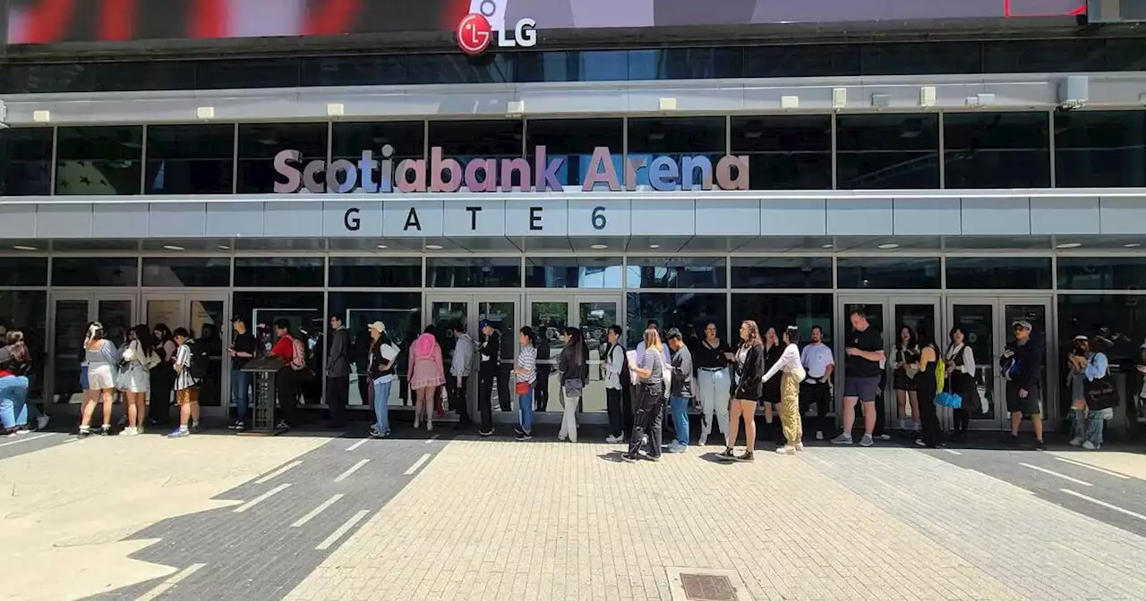 K-Pop fans line up around the block for popular girl group's concert in Toronto