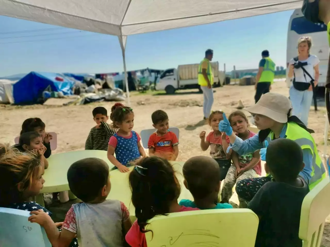 Oberbayern hilft: Mobile Schule für syrische Flüchtlingskinder