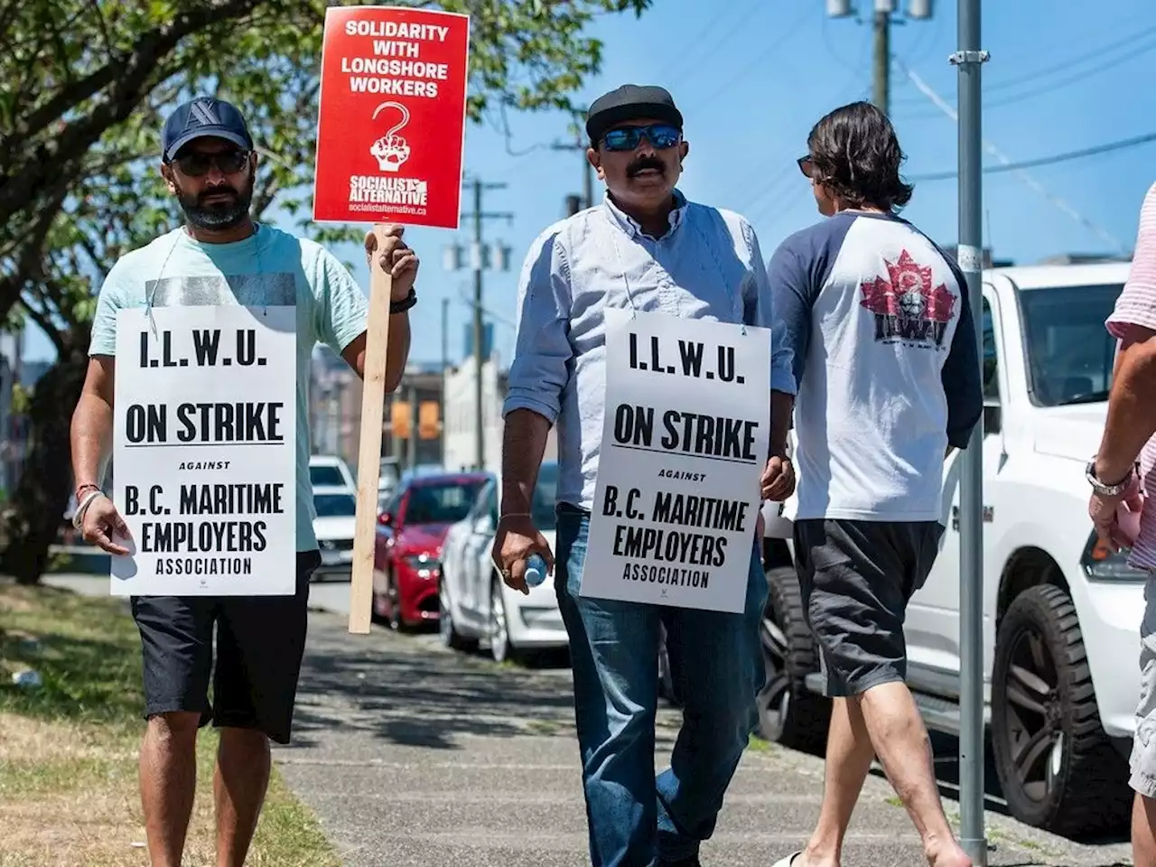 Alberta premier urges ’rapid resolution’ to B.C. port strike