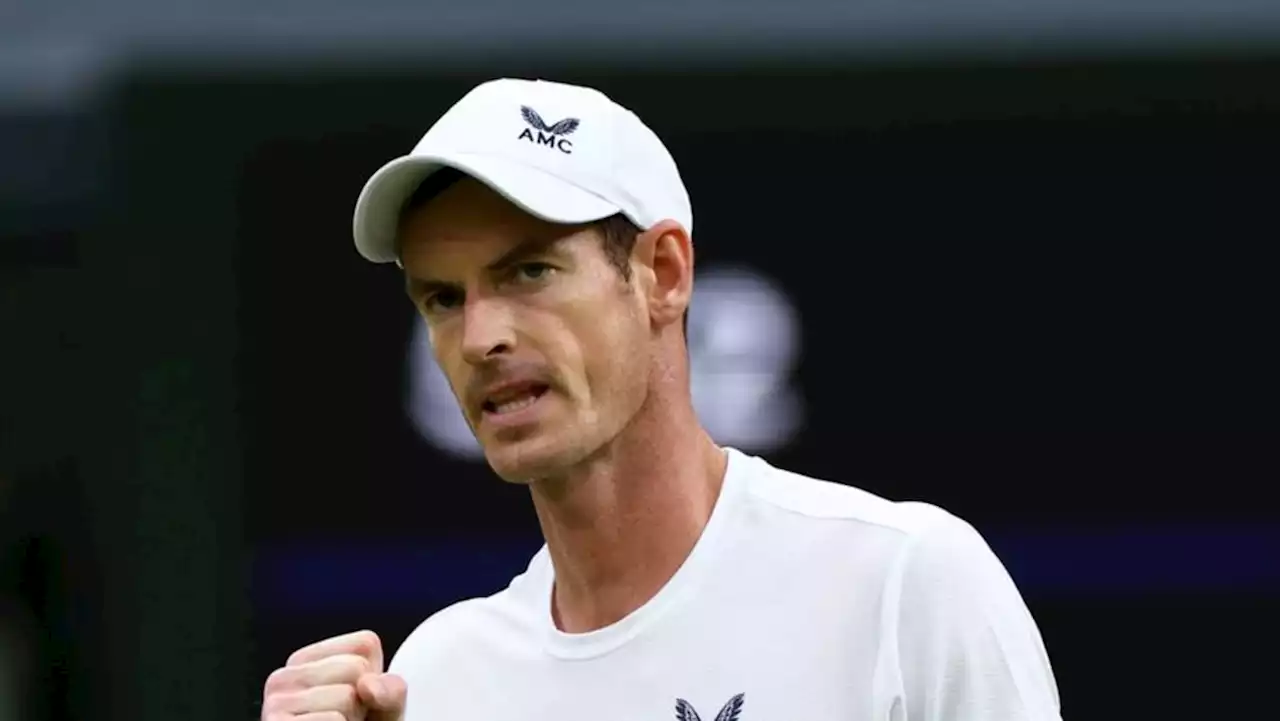 Mighty Murray lifts Wimbledon gloom