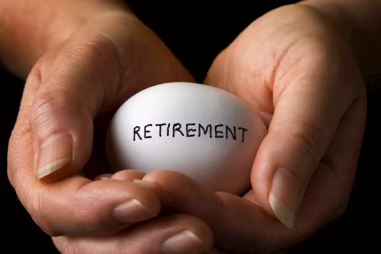 Should low-income Canadians save for retirement?